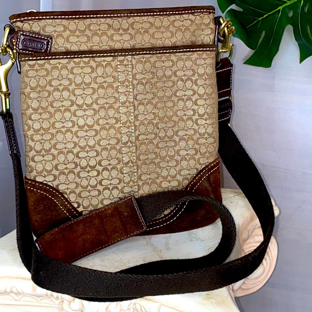 Chic Coach Crossbody bag
